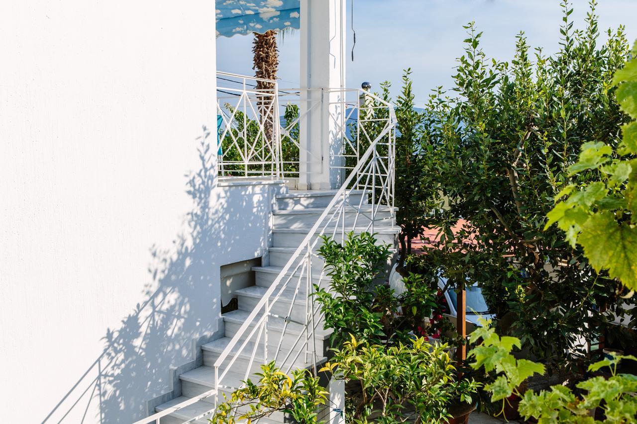 Μeltemi Aparthotel Glifa  Exterior photo